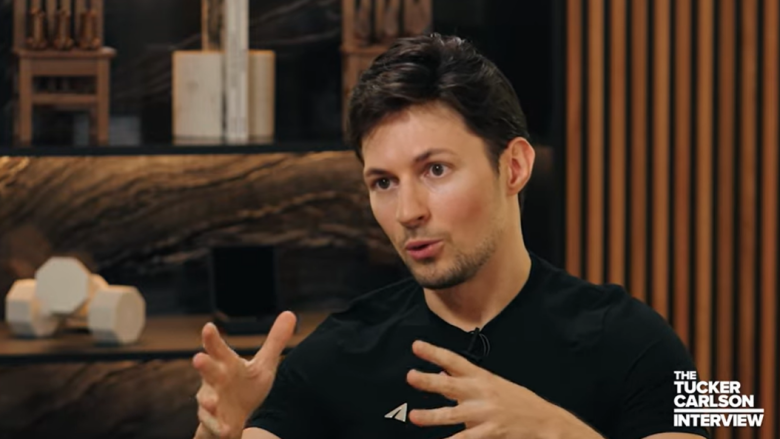 Основатель Telegram Павел Дуров на интервью у Такера Карлсона