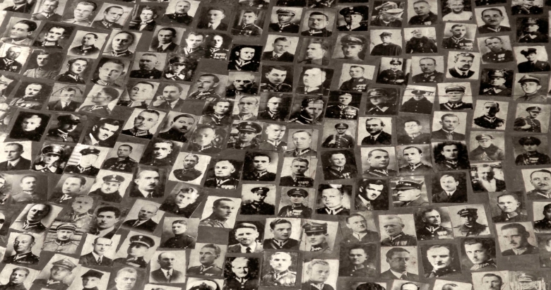 Фотографии расстрелянных в Катыни польских офицеров.
