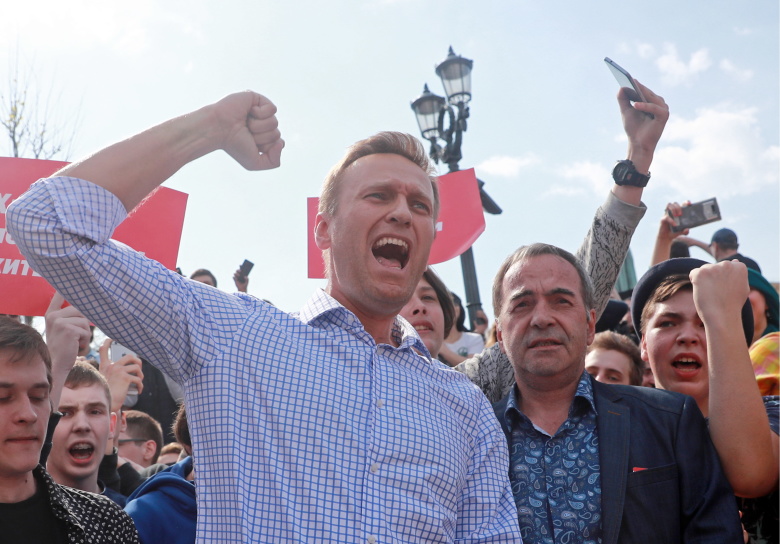 Алексей Навальный на митинге 5 мая. Фото: Сергей Фадеичев / ТАСС