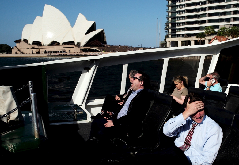 Пассажиры парома в Сиднее.