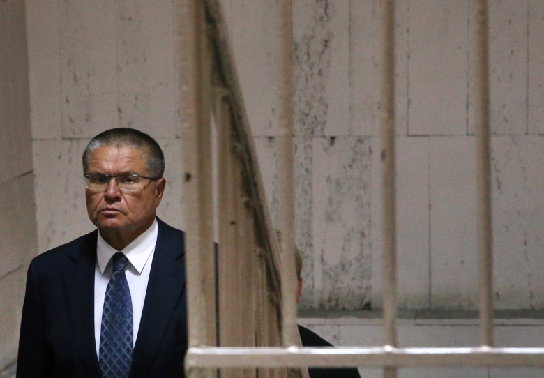 Алексей Улюкаев в Басманном суде. Фото: Артем Геодакян / ИТАР-ТАСС