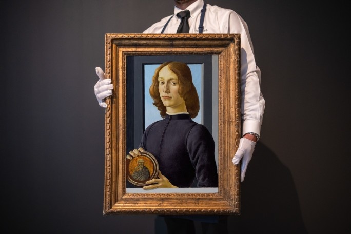 Картина Сандро Боттичелли. «Портрет юноши с медальоном», 28 января, 2021 год. Фото: Sothebys