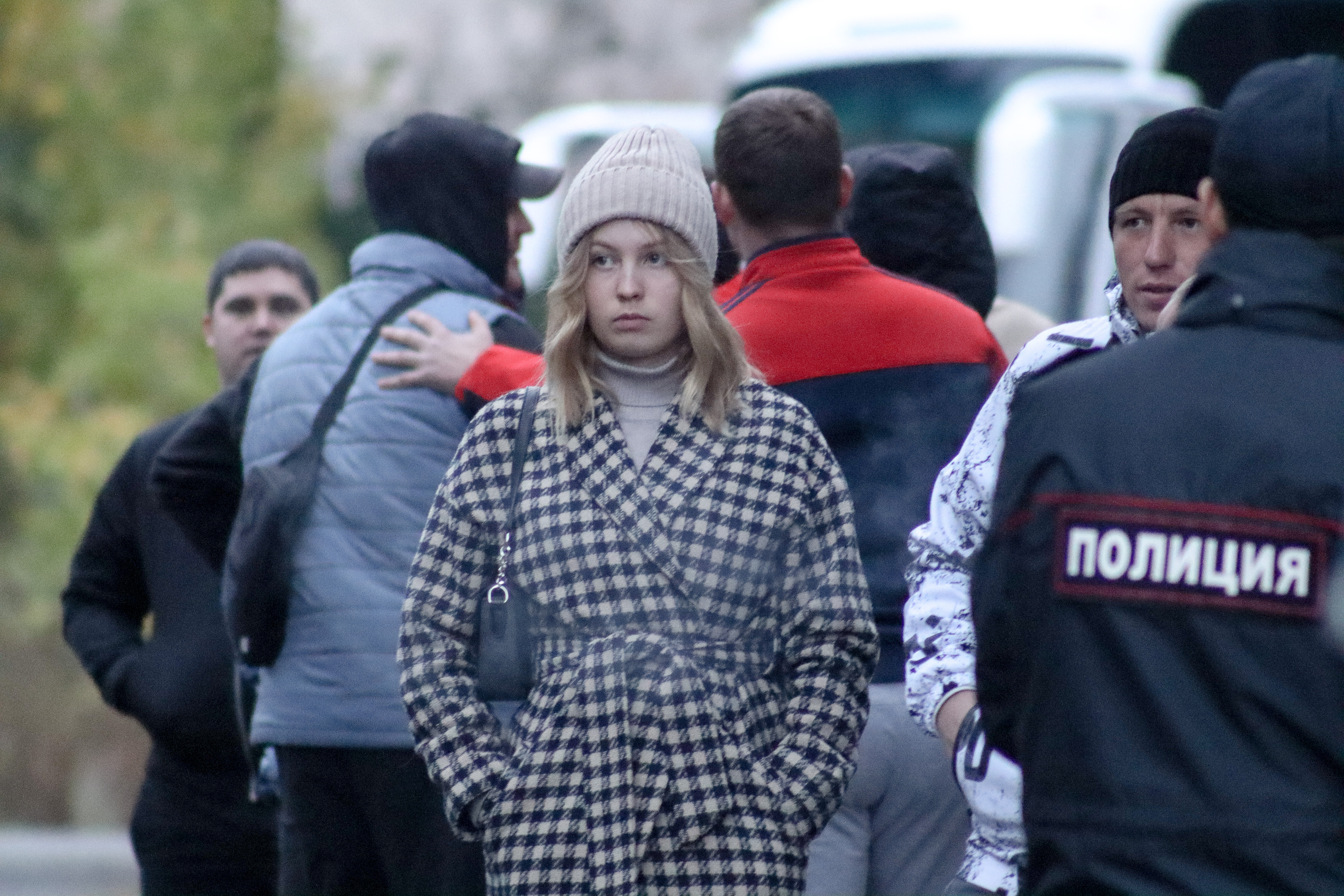 Движение жен мобилизованных. Женщина с 4 детьми. Женщину мобилизовали. Сборная Москвы по праву. Будут ли беспорядки на улицах.