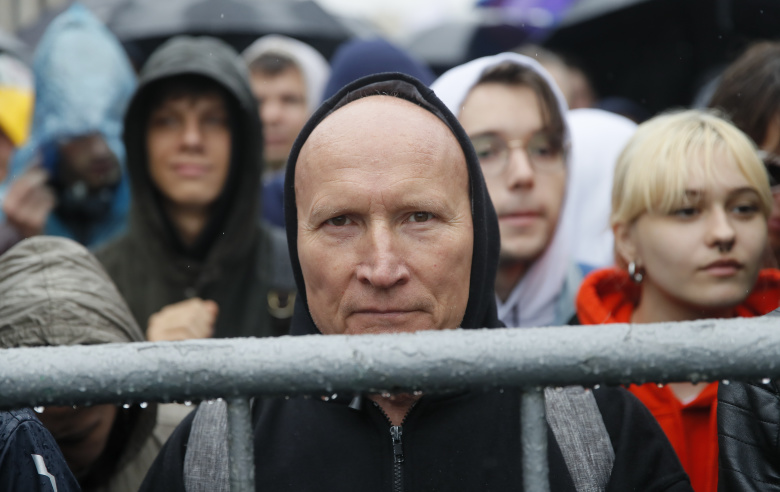 Митинг на проспекте Сахарова. Фото: Maxim Shemetov / Reuters