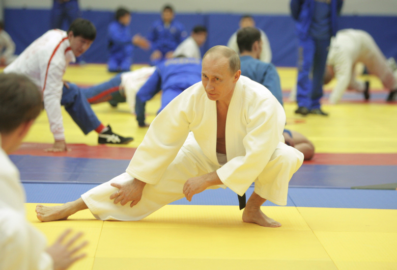 Владимир Путин во время тренировки по дзюдо.