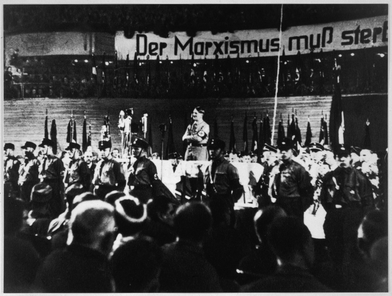 Выступление Гитлера в Берлинском дворце спорта, 10 февраля 1933 года