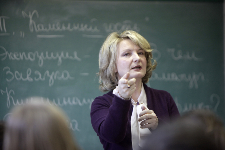 Урок по русской литературе в школе в Риге. Фото: Ints Kalnins / Reuters