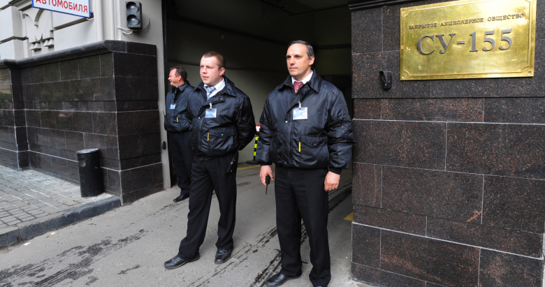 В главном офисе компании "СУ-155" (улица Малая Ордынка, 30) проводится обыск.
