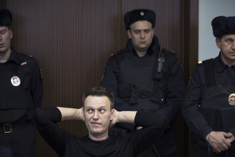 Алексей Навальный в суде. Pavel Golovkin / AP / TASS