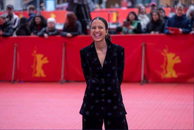 Главную награду Берлинале-2024 получила франко-сенегальская актриса и режиссер Мати Диоп за фильм "Дагомея"