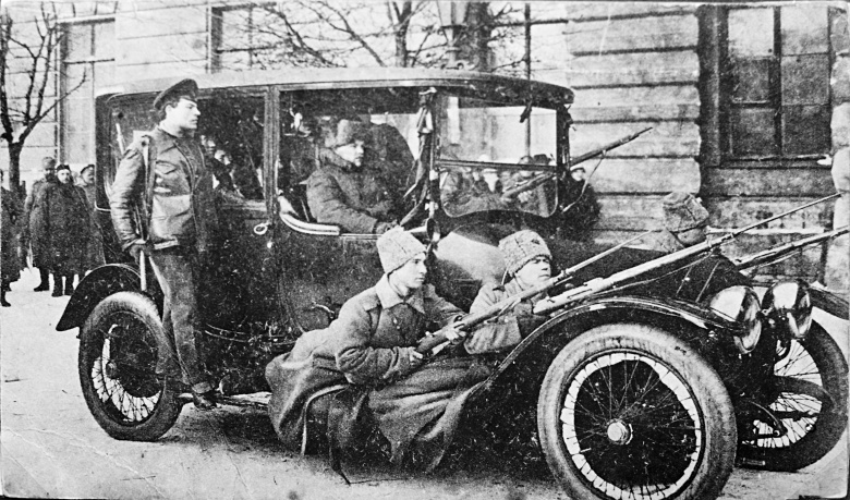 Революционные солдаты, февраль-март 1917 года