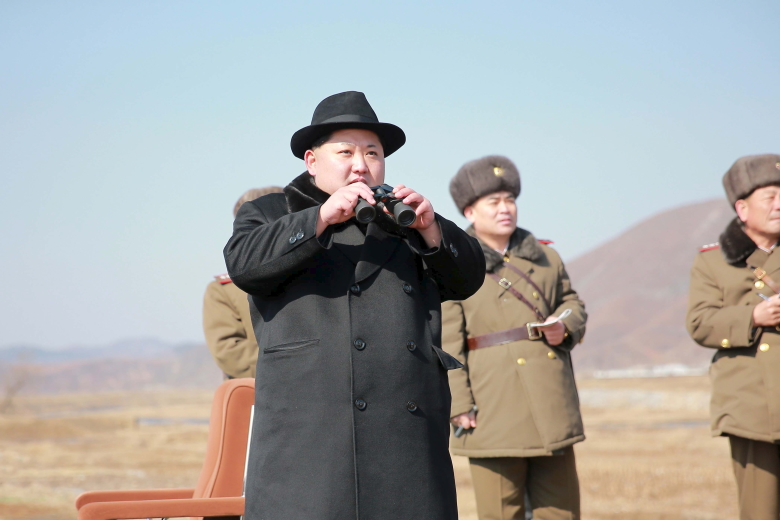 Ким Чен Ын наблюдает за учениями летчиков-истребителей Корейской народной армии. Фото: KCNA KCNA / Reuters