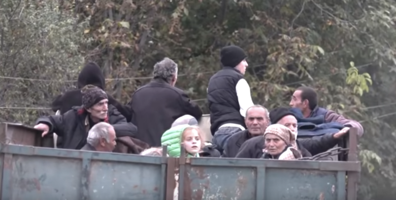 Беженцы из Нагорного Карабаха, кадр из видео