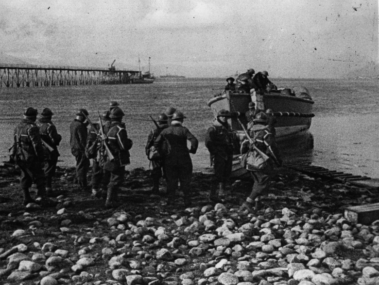 Высадка союзников недалеко от Нарвика. Фото:  Hulton Archive / Getty Images