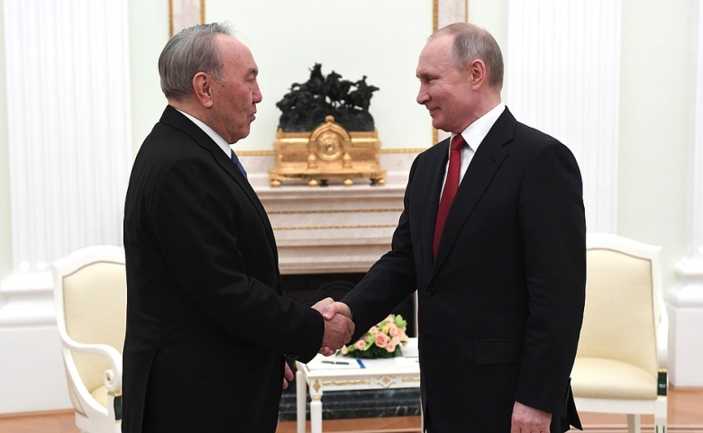 10 марта после своего выступления в Госдуме Владимир Путин встретился с Нурсултаном Назарбаевым. Фото: Kremlin.ru