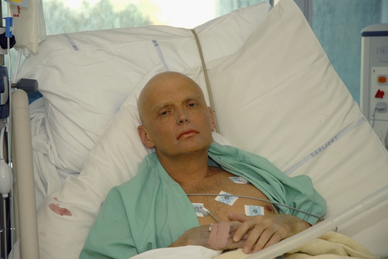 Александр Литвиненко в больнице. Фото: Natasja Weitsz / Getty Images