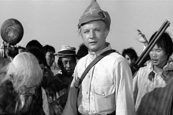 Кадр из фильма "Начальник Чукотки" (1966)