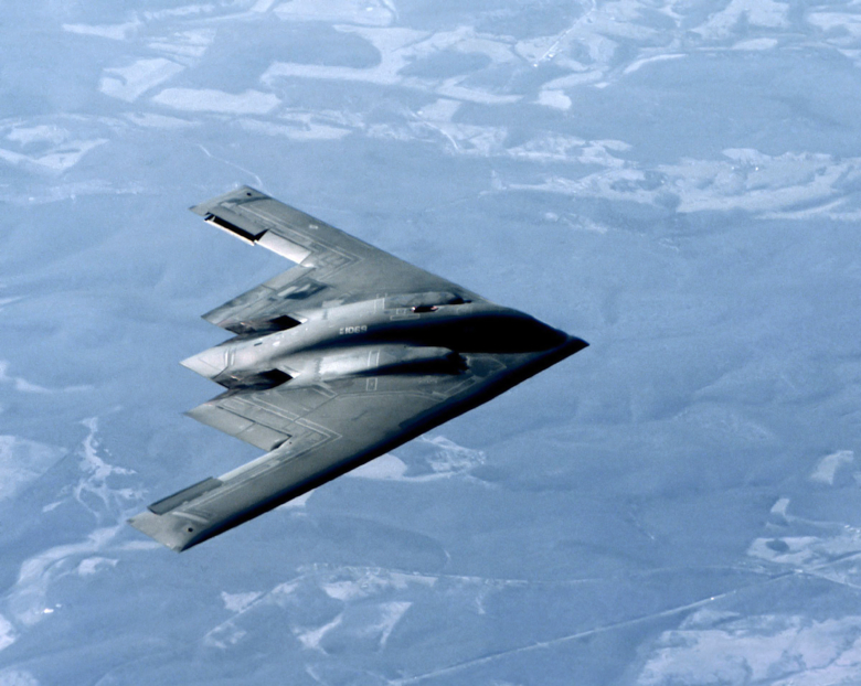 Тяжелый малозаметный стратегический бомбардировщик Northrop B-2 Spirit.