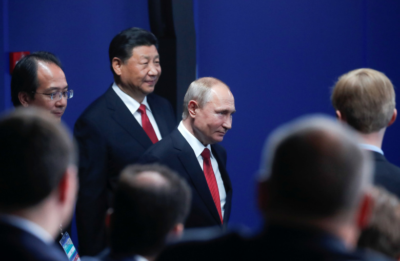 Владимир Путин и Си Цзиньпин. Фото: Maxim Shemetov / Reuters