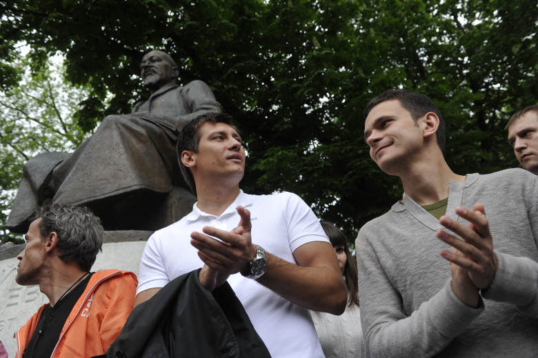 Дмитрий Гудков и Илья Яшин. Фото: Алексей Куденко / РИА Новости