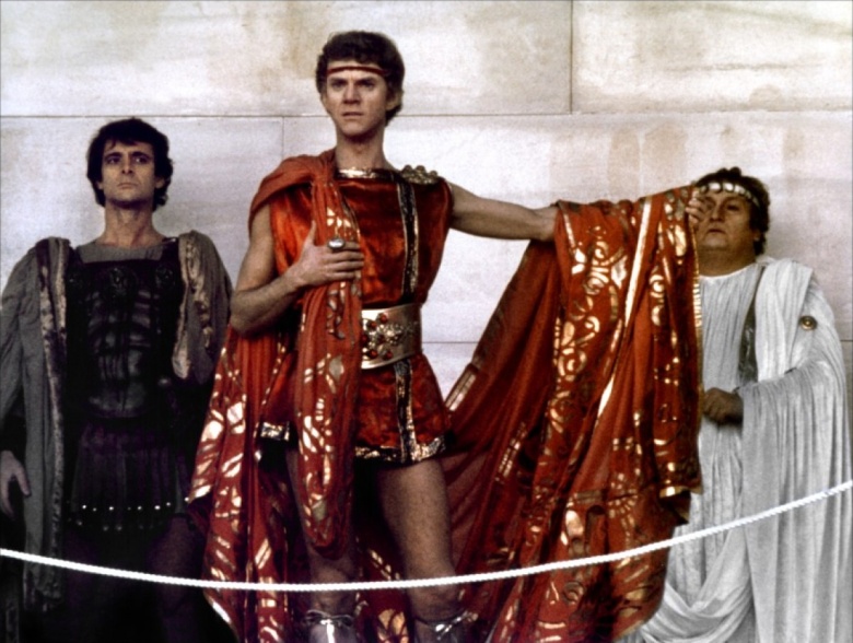 Кадр из фильма "Калигула" (1979)