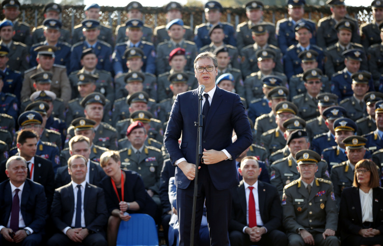 Президент Сербии Александр Вучич на военном шоу