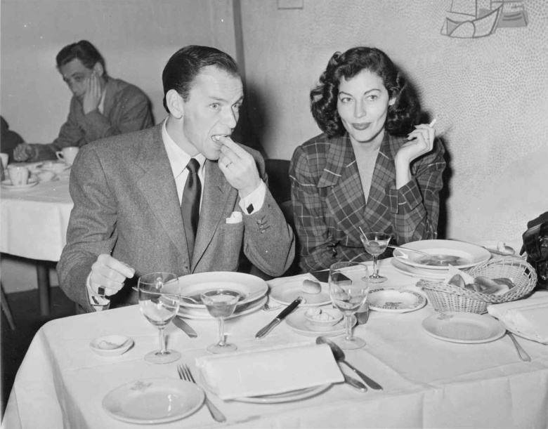 Фрэнк Синатра и Ава Гарднер, 1951 год. Фото: Ben van Meerendonk / AHF