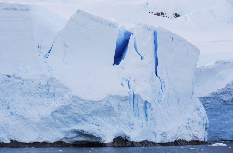 Айсберг в Антарктике