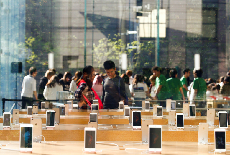Apple Store в Токио.