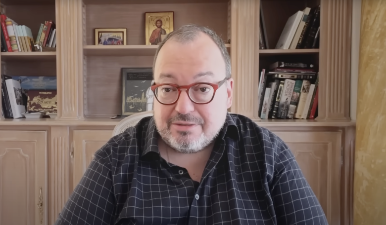 Станислав Белковский