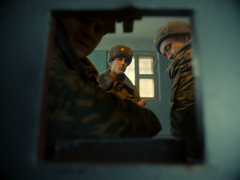 Кадр из сериала «Аутсорс» (Душан Глигоров, 2025)