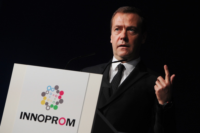 Премьер-министр РФ Дмитрий Медведев на «Иннопроме-2016» в Екатеринбурге.