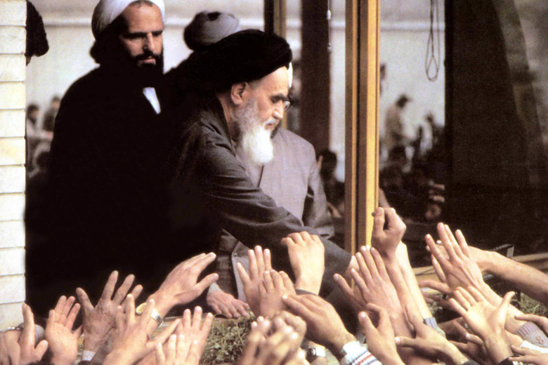 Рухолла Хомейни перед сторонниками, 1980-е годы
