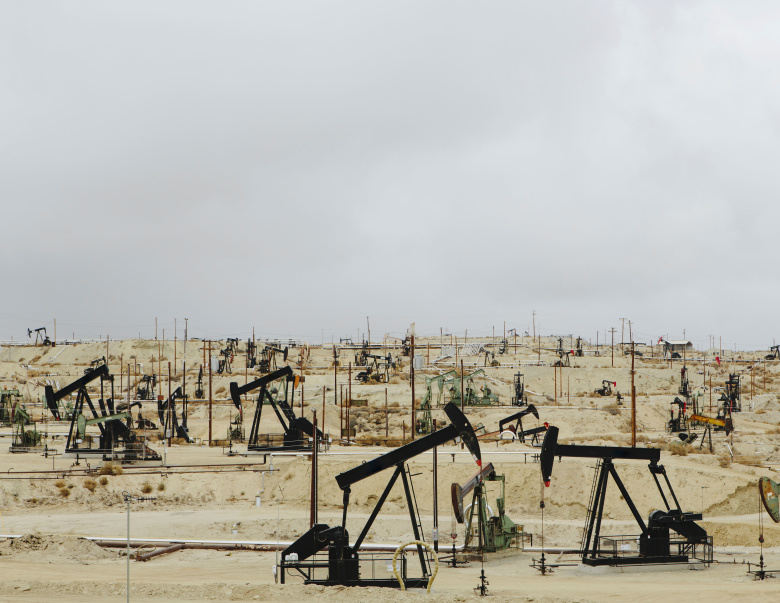 Добыча сланцевой нефти в Калифорнии.