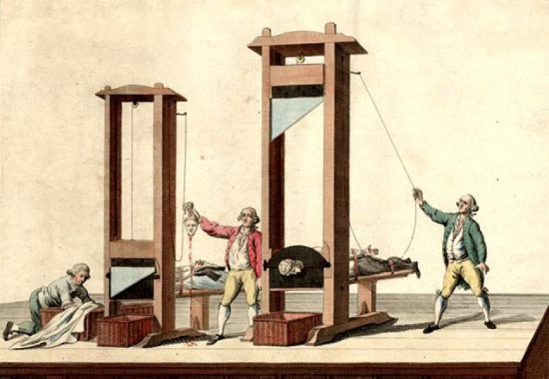 Парижские гильотины в дни якобинского террора 1793 г.