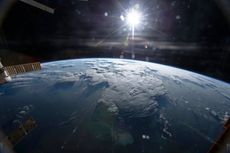 Земля. Вид из космоса. Фото: NASA
