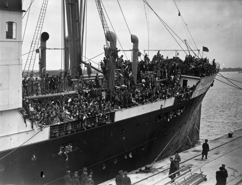 25 мая 1937 года. 4200 детей, эвакуированных в Британию во время Гражданской войны в Испании.