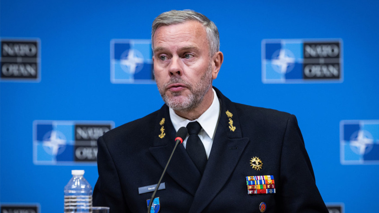 Глава военного комитета НАТО адмирал Роб Бауэр