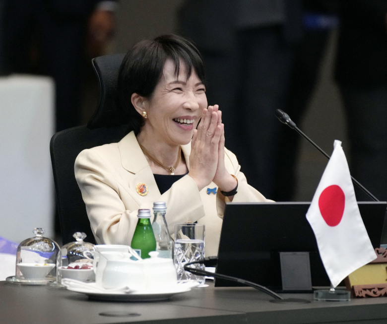 Новый премьер-министр Японии Такаити Санаэ на саммите АСЕАН в Куала-Лумпуре