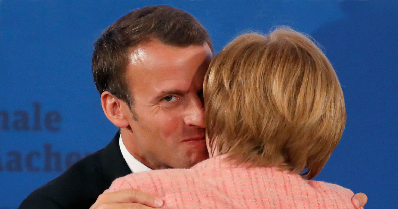 Эмманюэль Макрон и Ангела Меркель. Фото: Wolfgang Rattay / Reuters