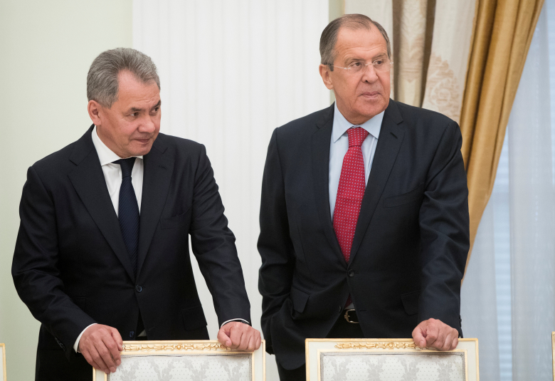 Сергей Шойгу и Сергей Лавров. Фото: Pavel Golovkin / Reuters
