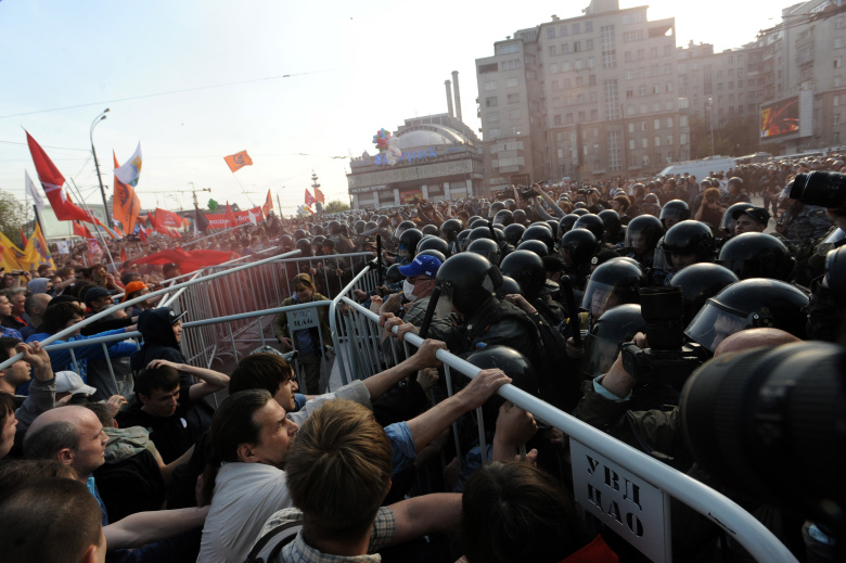 Во время акции "Марш миллионов" на Болотной площади, 6 мая 2012 года