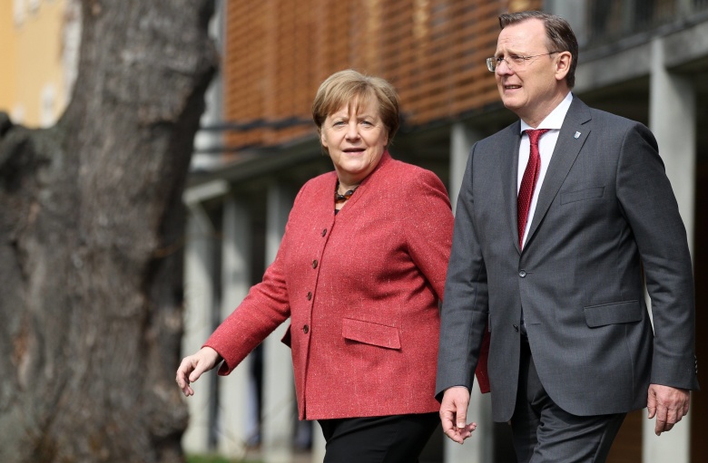 Ангела Меркель и Бодо Рамелов. Фото: Karina Hessland / Imago / TASS