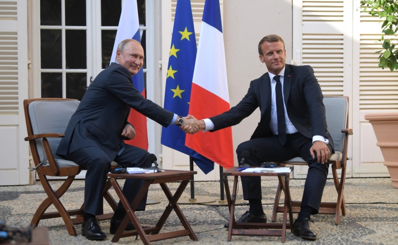 Владимир Путин и Эммануэль Макрон перед переговорами во Франции, 19 августа 2019 года. Фото: Kremlin.ru