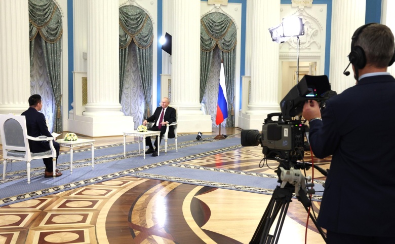 Путин на интервью