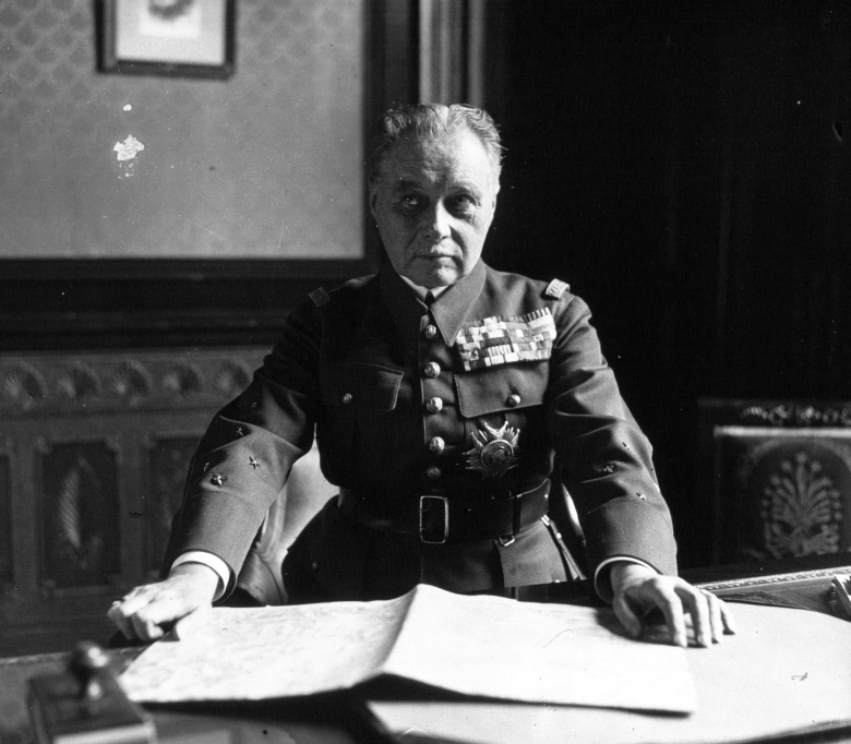 Генерал Гамелен, главнокомандующий французской армией в мае 1940 года.