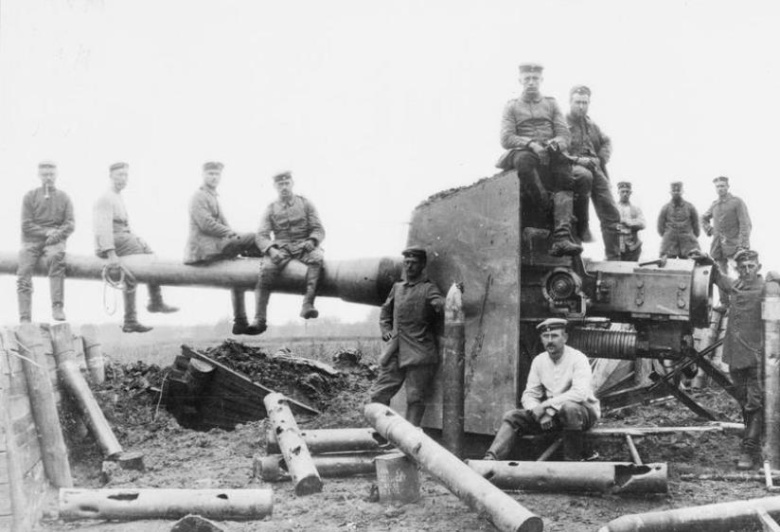 Немецкие солдаты в Ковенской крепости. 18 августа 1915 года