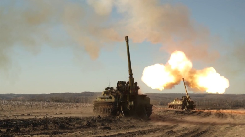 Стрельба российских артиллерийских орудий