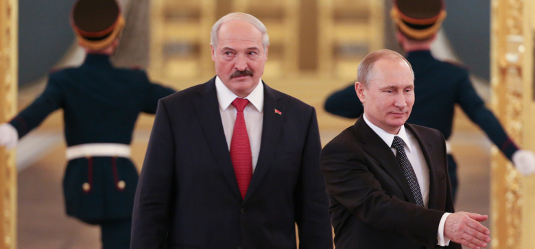 Александр Лукашенко и Владимир Путин во время заседания Высшего Государственного совета Союзного государства.