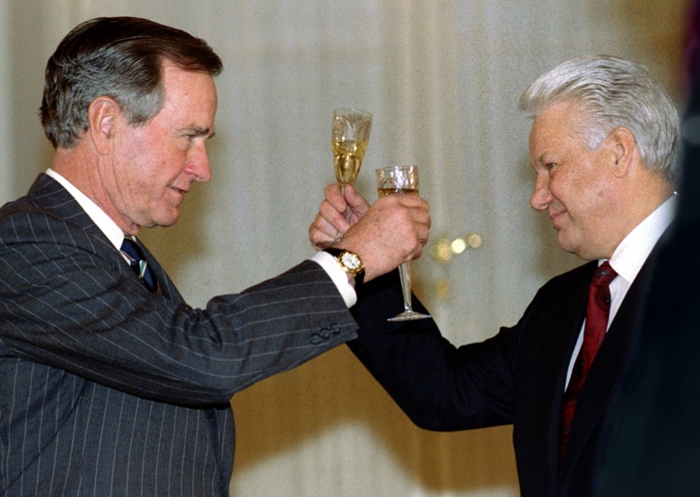 Джордж Буш и Борис Ельцин, 1993 год. Фото: Rick Wilking / Reuters